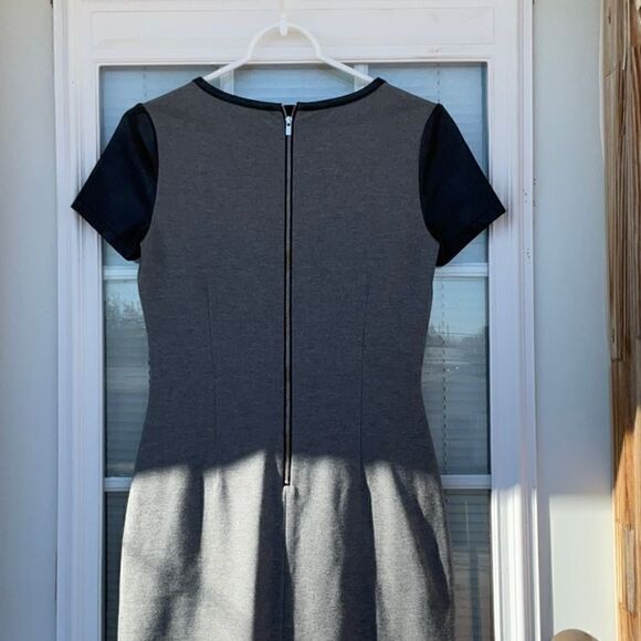 Take 50% OFF- Banana Republic Short Sleeve Gray Dress, Size-0 - Picture 8 of 9